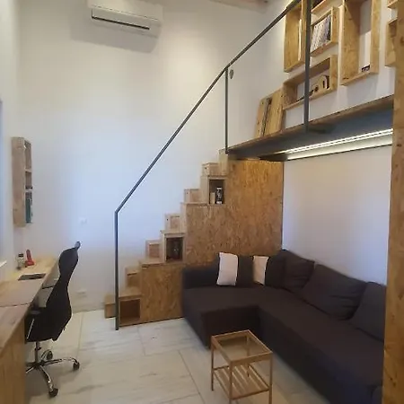Retreat, Architect's